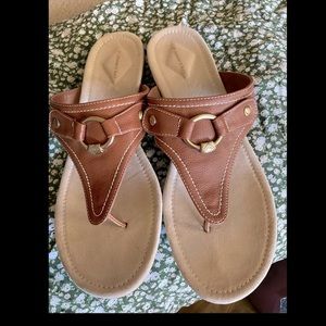 St.John’s Bay Flip Flops